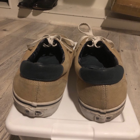 Vans Low Top - Picture 3 of 3